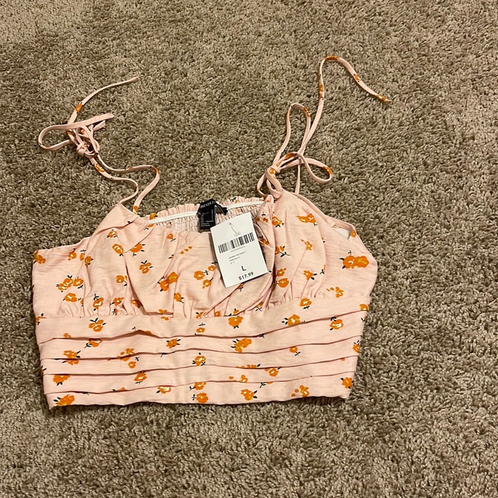 Crop top.